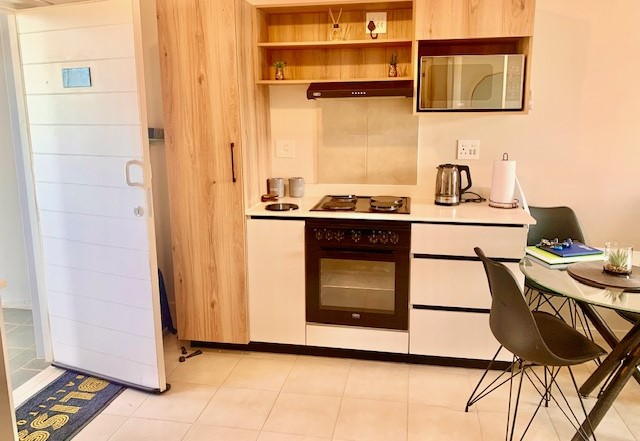 To Let 1 Bedroom Property for Rent in North Point KwaZulu-Natal
