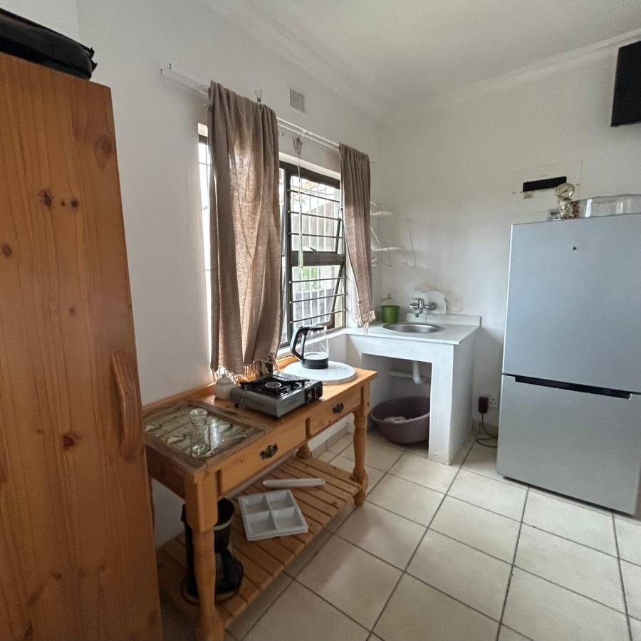 To Let 1 Bedroom Property for Rent in Margate KwaZulu-Natal