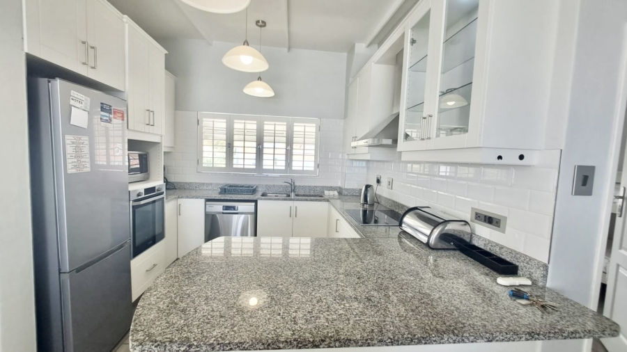 To Let 3 Bedroom Property for Rent in Shakas Rock KwaZulu-Natal