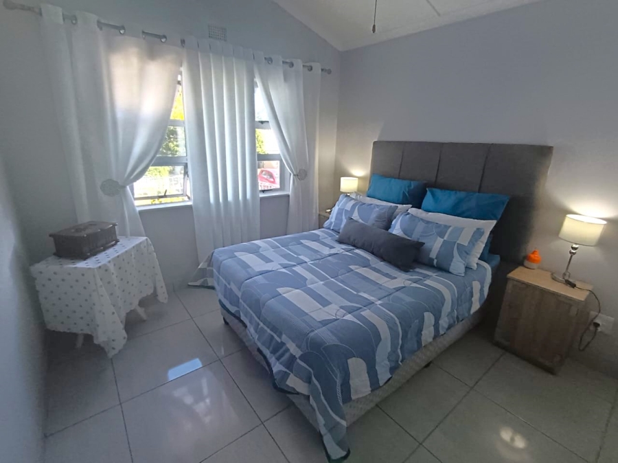 2 Bedroom Property for Sale in Hibberdene KwaZulu-Natal