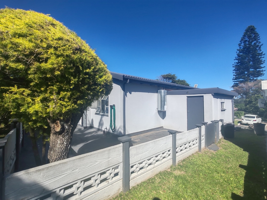 2 Bedroom Property for Sale in Hibberdene KwaZulu-Natal