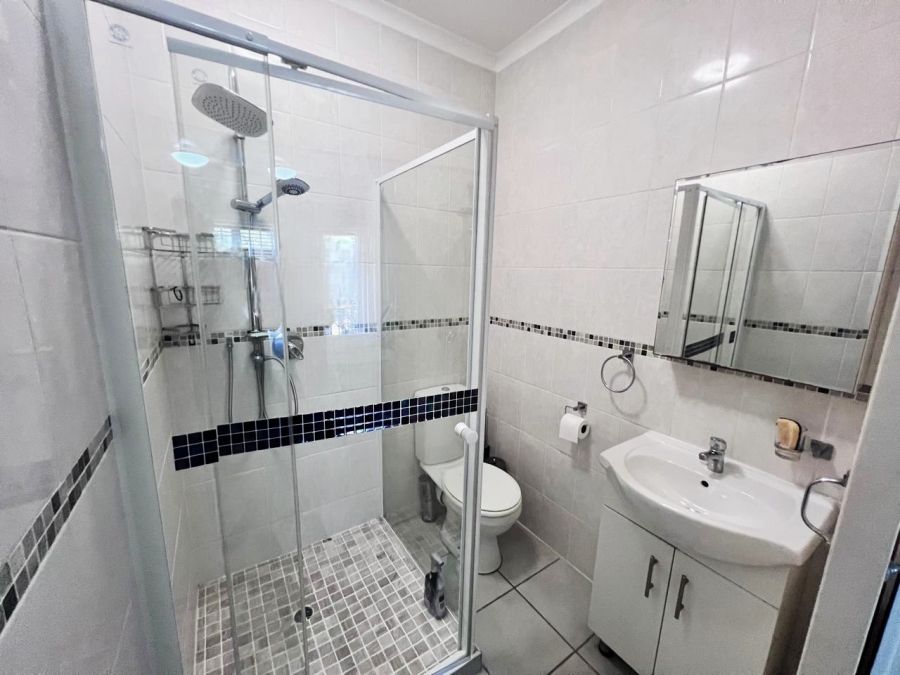 2 Bedroom Property for Sale in Manaba Beach KwaZulu-Natal