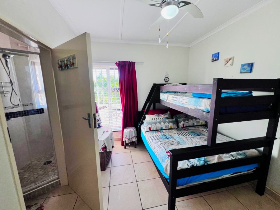 2 Bedroom Property for Sale in Manaba Beach KwaZulu-Natal