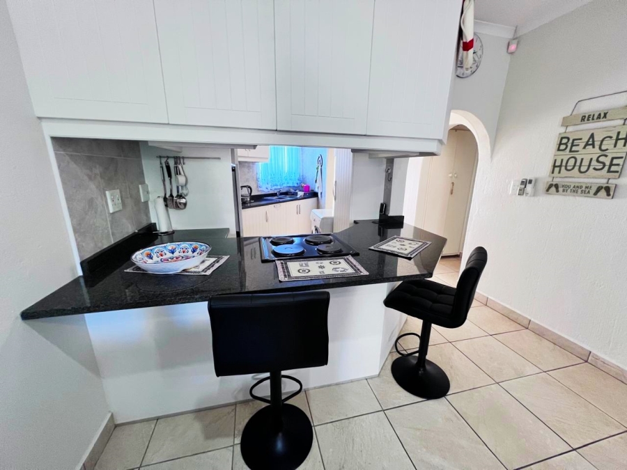2 Bedroom Property for Sale in Manaba Beach KwaZulu-Natal
