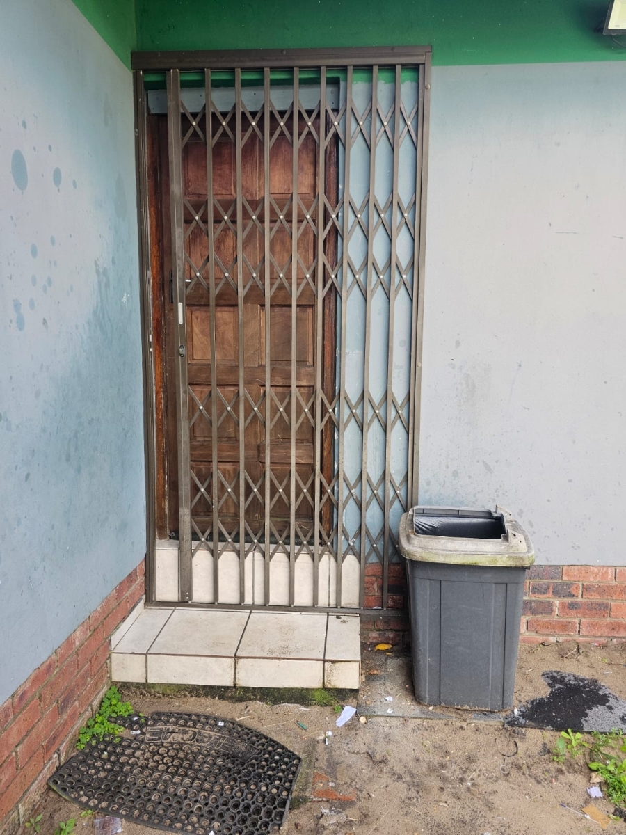 3 Bedroom Property for Sale in Esikhawini KwaZulu-Natal