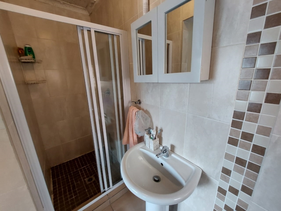 To Let 2 Bedroom Property for Rent in Pioneer Park KwaZulu-Natal