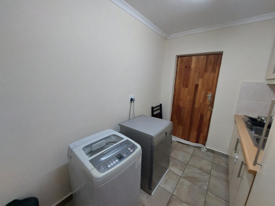 To Let 2 Bedroom Property for Rent in Pioneer Park KwaZulu-Natal