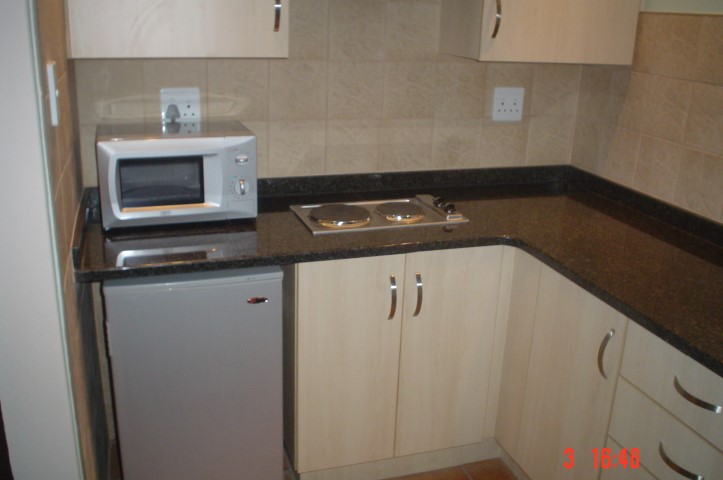 To Let 1 Bedroom Property for Rent in Schuinshoogte KwaZulu-Natal