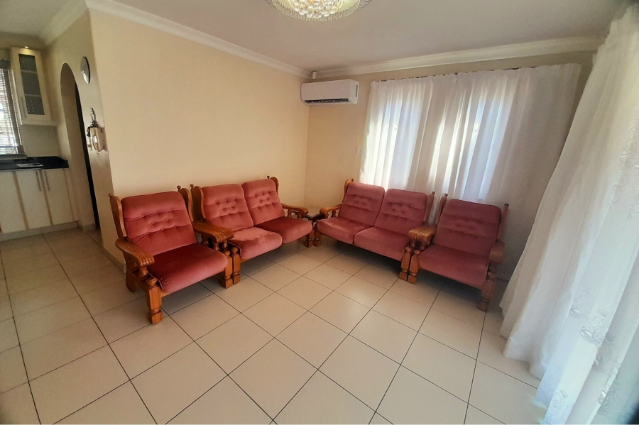 3 Bedroom Property for Sale in Parkgate KwaZulu-Natal
