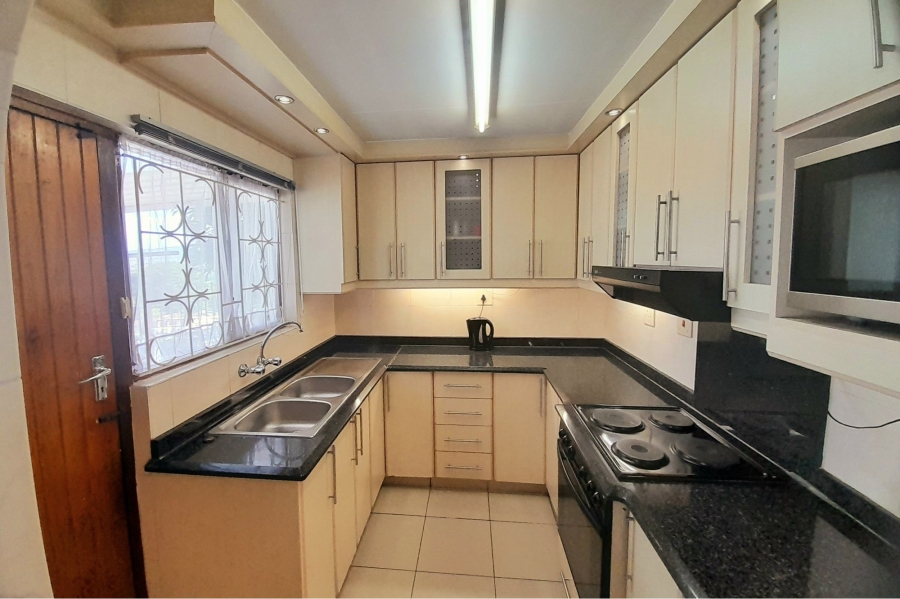 3 Bedroom Property for Sale in Parkgate KwaZulu-Natal