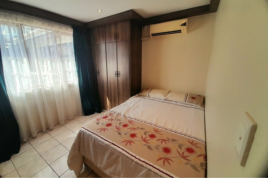 3 Bedroom Property for Sale in Parkgate KwaZulu-Natal