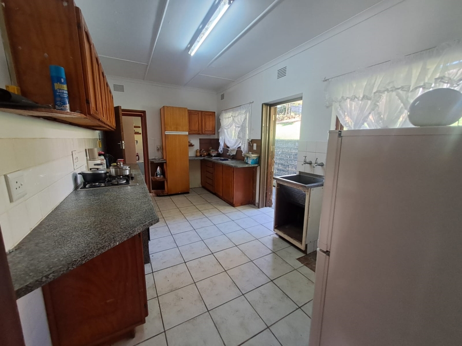 To Let 3 Bedroom Property for Rent in Uvongo KwaZulu-Natal