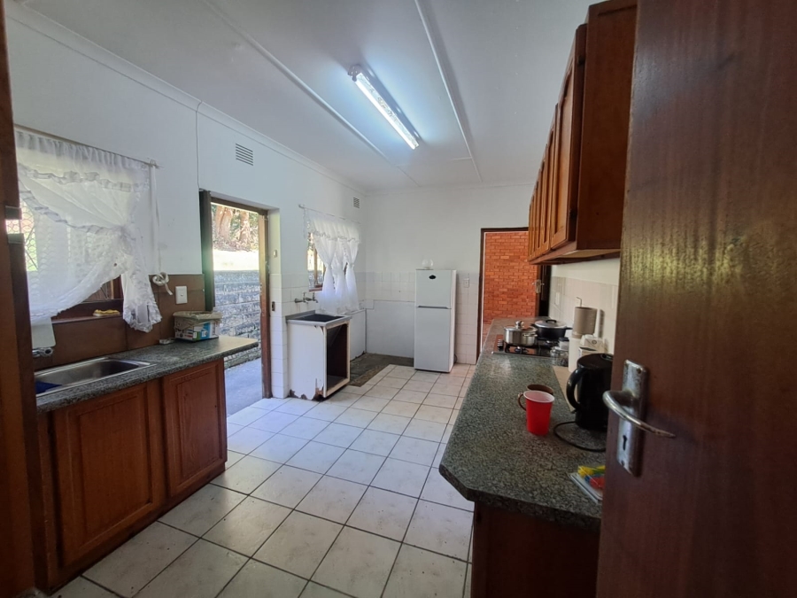 To Let 3 Bedroom Property for Rent in Uvongo KwaZulu-Natal