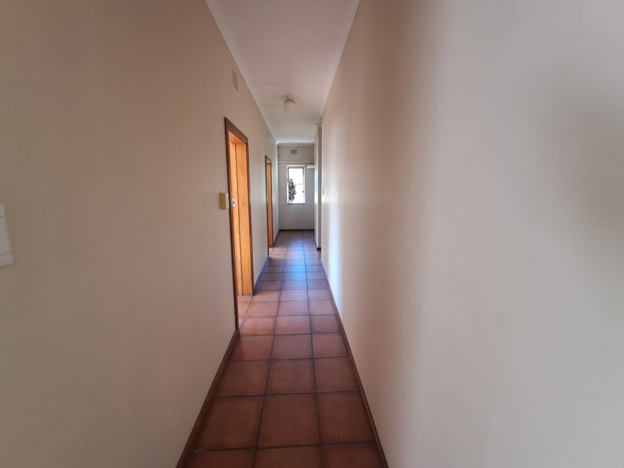 To Let 3 Bedroom Property for Rent in Uvongo KwaZulu-Natal