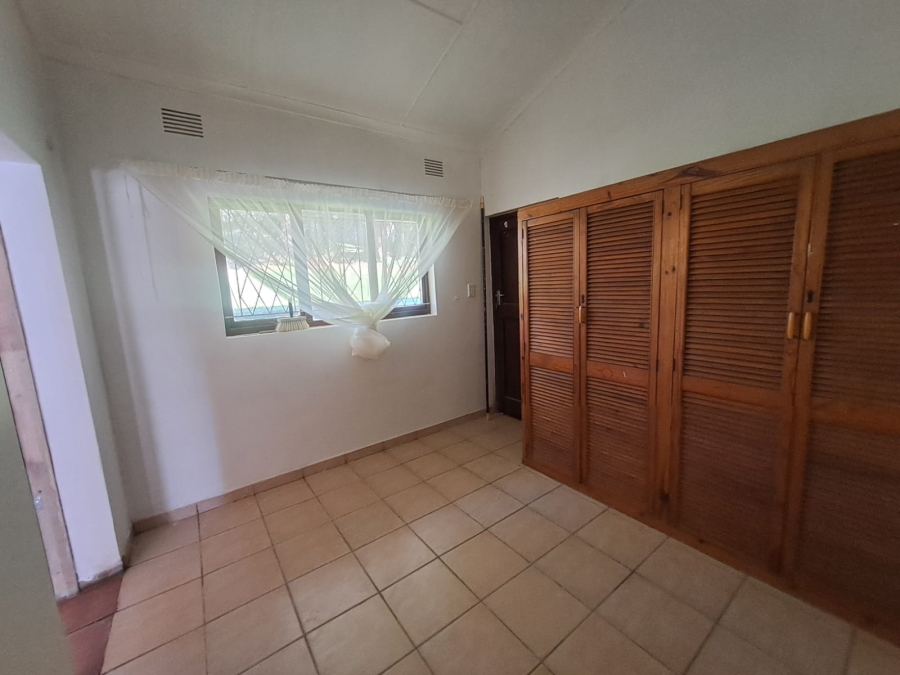 To Let 3 Bedroom Property for Rent in Uvongo KwaZulu-Natal