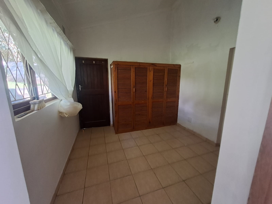 To Let 3 Bedroom Property for Rent in Uvongo KwaZulu-Natal