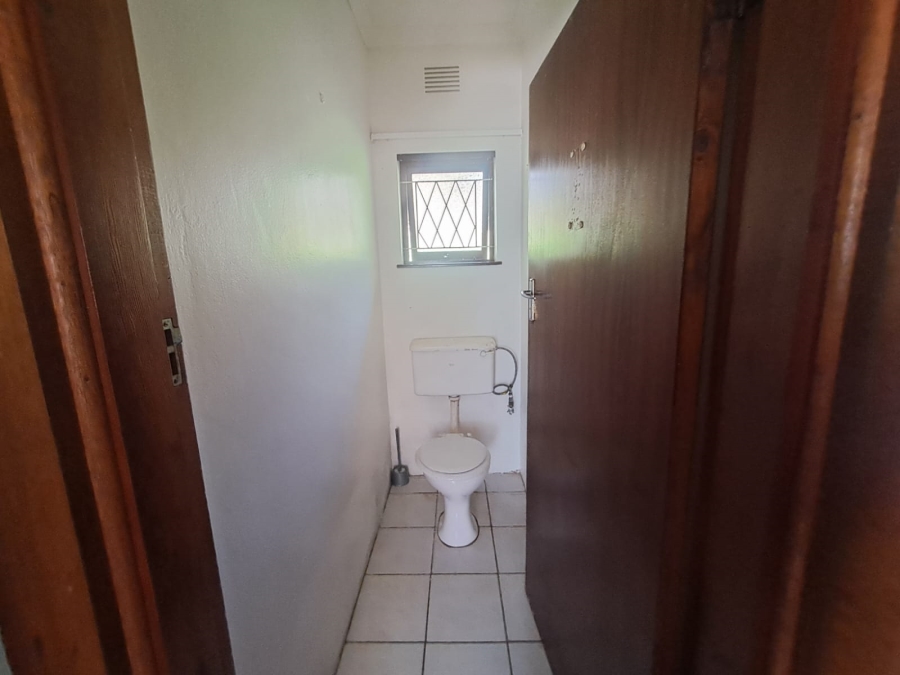 To Let 3 Bedroom Property for Rent in Uvongo KwaZulu-Natal