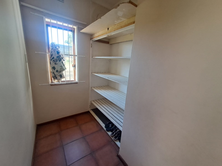 To Let 3 Bedroom Property for Rent in Uvongo KwaZulu-Natal