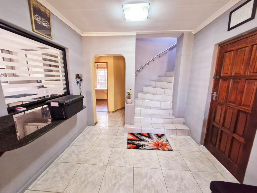 4 Bedroom Property for Sale in Dawncrest KwaZulu-Natal