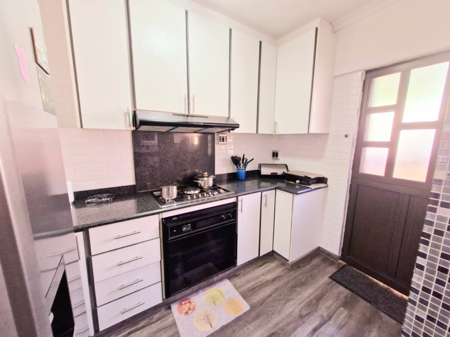 4 Bedroom Property for Sale in Dawncrest KwaZulu-Natal