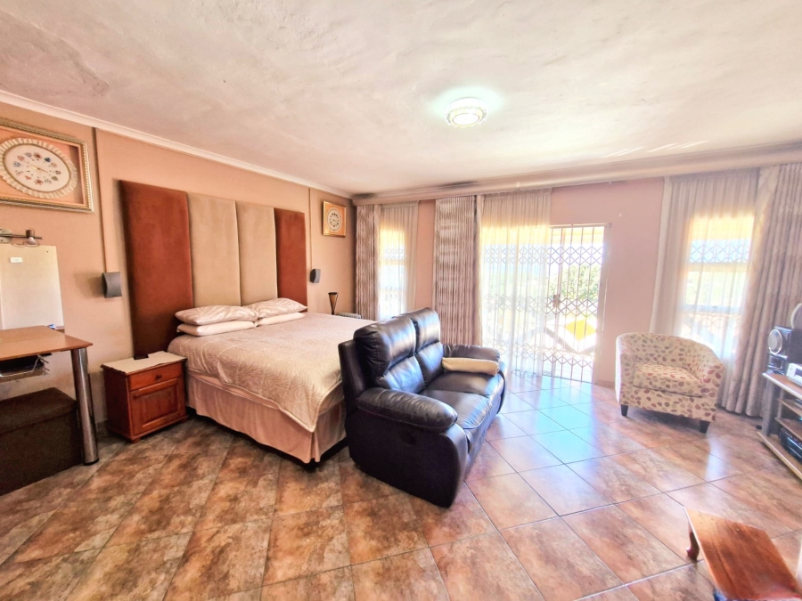4 Bedroom Property for Sale in Dawncrest KwaZulu-Natal