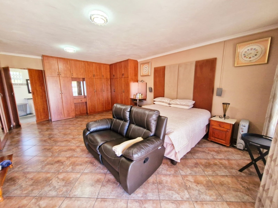 4 Bedroom Property for Sale in Dawncrest KwaZulu-Natal