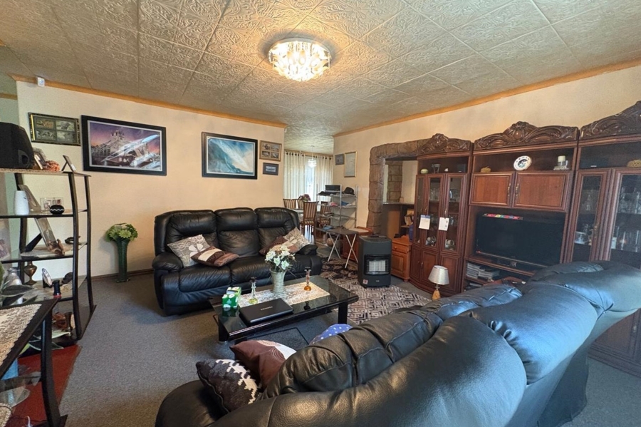 4 Bedroom Property for Sale in Barry Hertzog Park KwaZulu-Natal