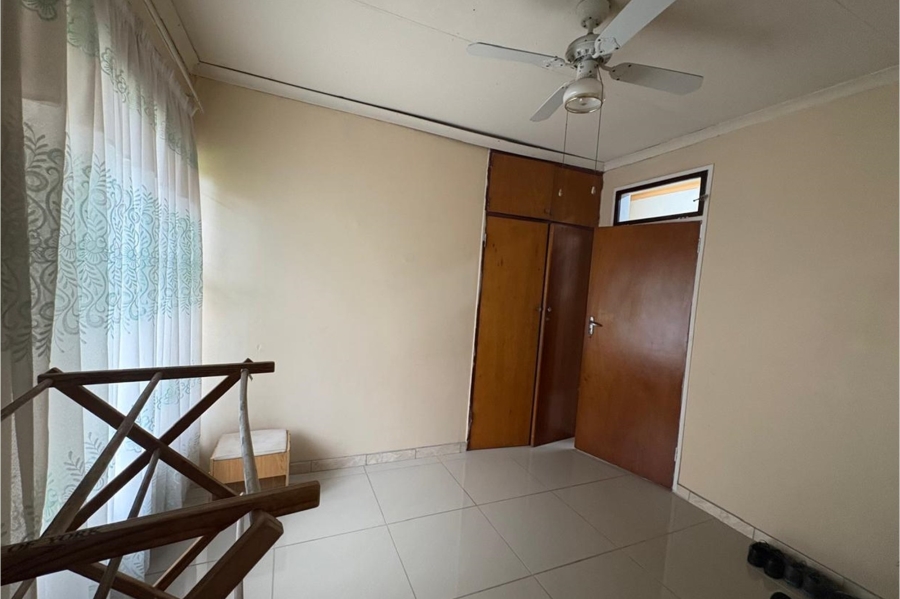 4 Bedroom Property for Sale in Barry Hertzog Park KwaZulu-Natal