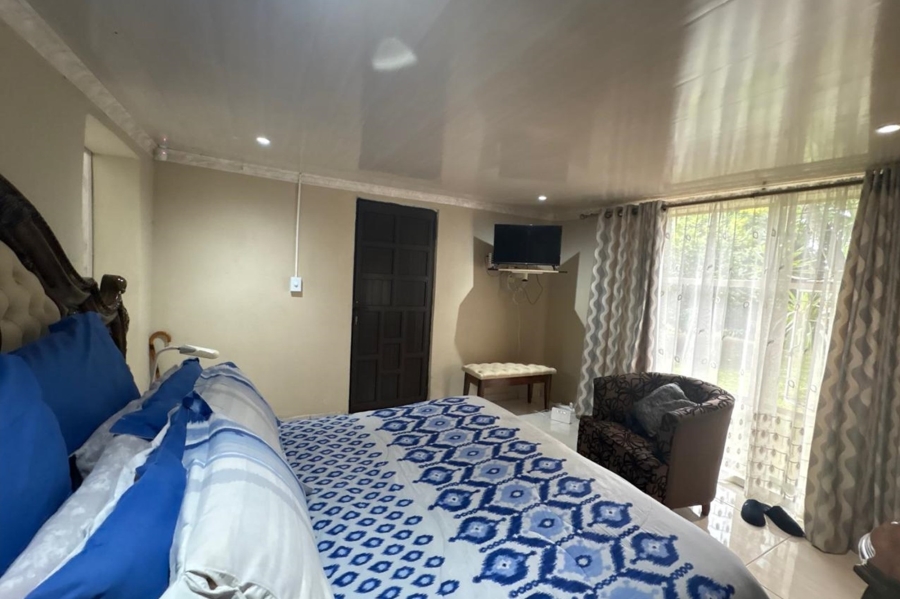 4 Bedroom Property for Sale in Barry Hertzog Park KwaZulu-Natal