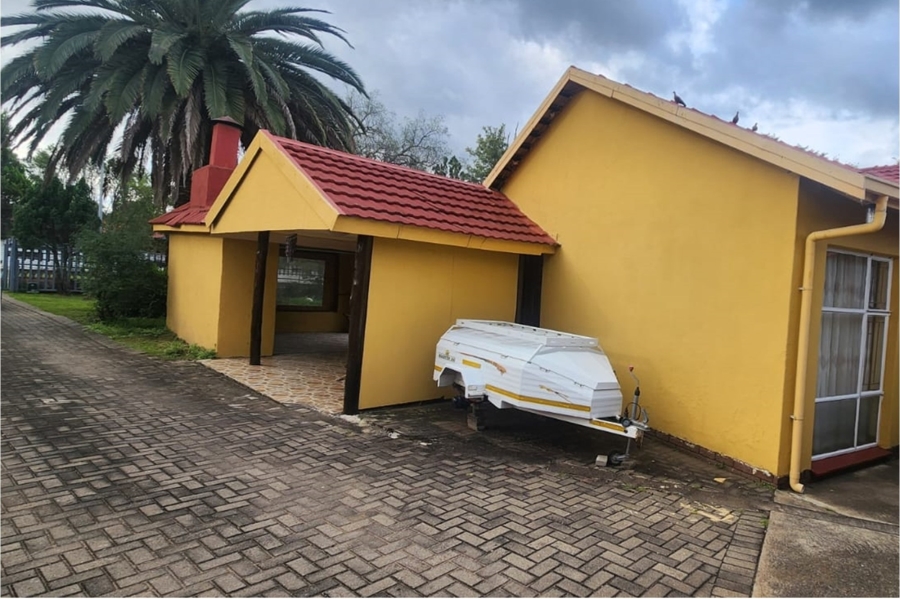 4 Bedroom Property for Sale in Barry Hertzog Park KwaZulu-Natal