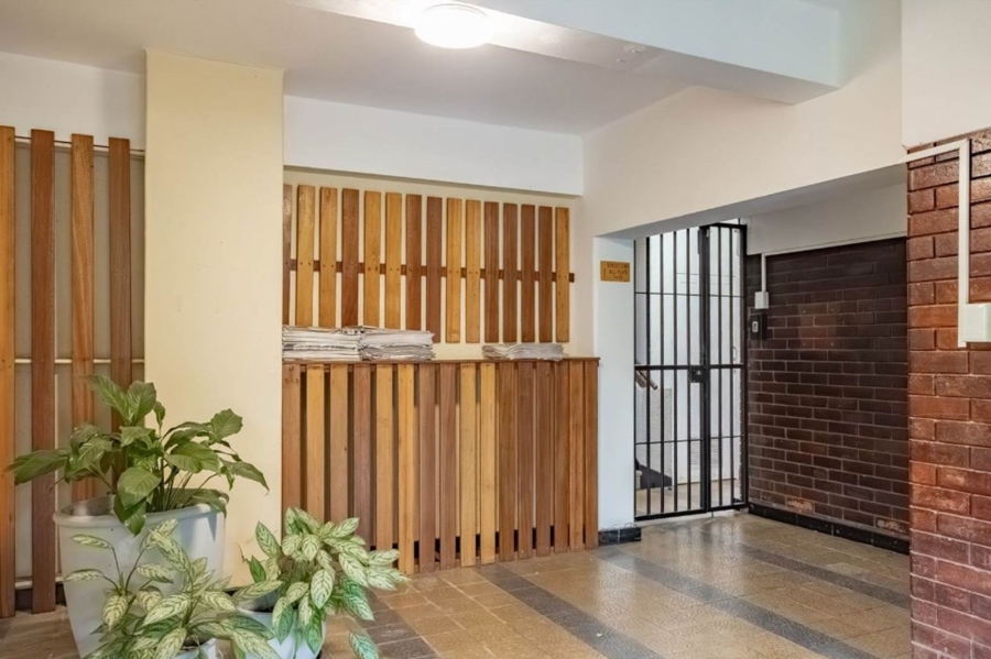 To Let 1 Bedroom Property for Rent in Glenwood KwaZulu-Natal