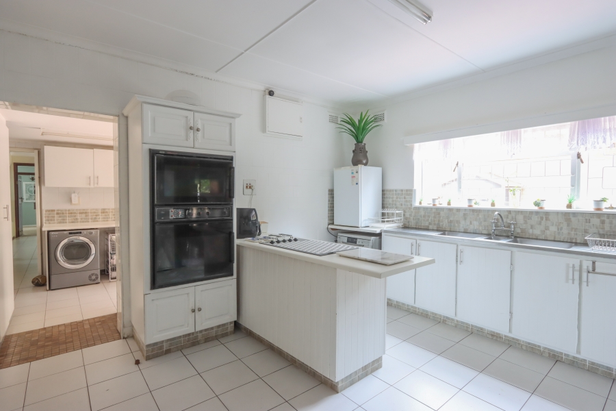 6 Bedroom Property for Sale in Westville Central KwaZulu-Natal