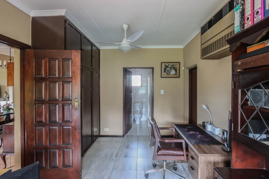 6 Bedroom Property for Sale in Westville Central KwaZulu-Natal