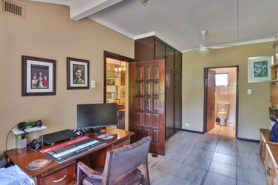6 Bedroom Property for Sale in Westville Central KwaZulu-Natal