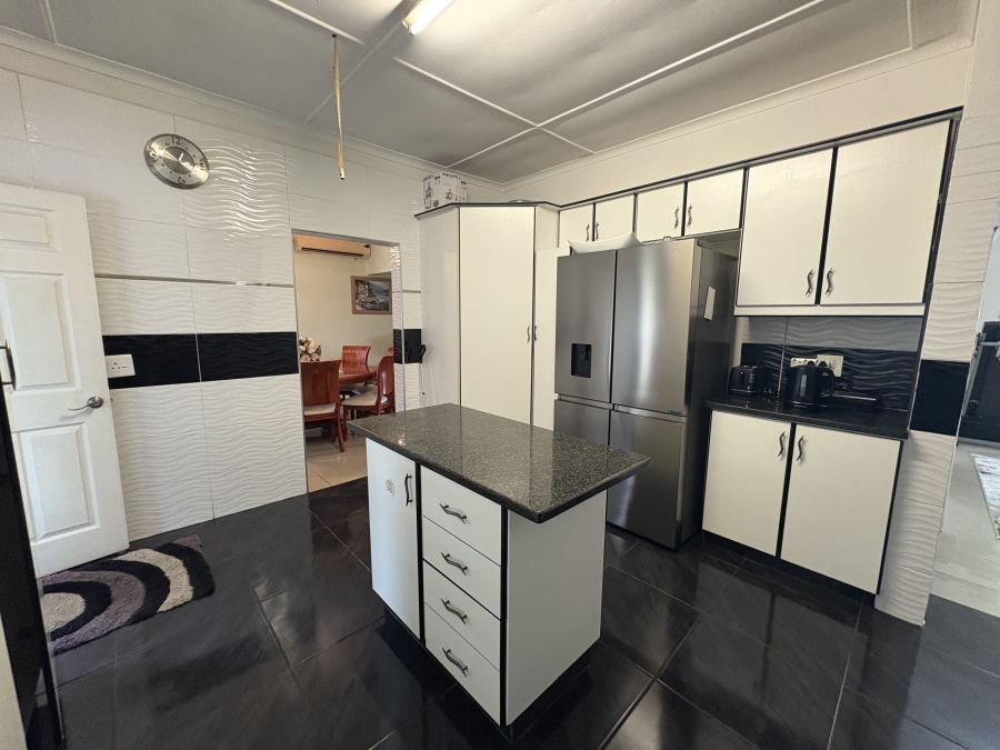 3 Bedroom Property for Sale in Lotusville KwaZulu-Natal