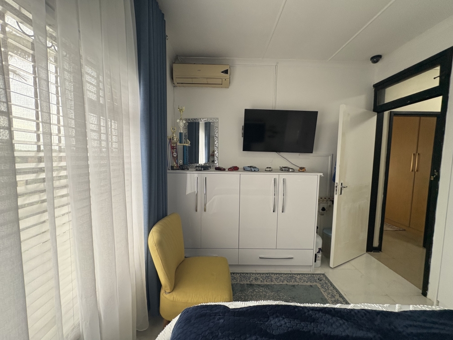 3 Bedroom Property for Sale in Lotusville KwaZulu-Natal