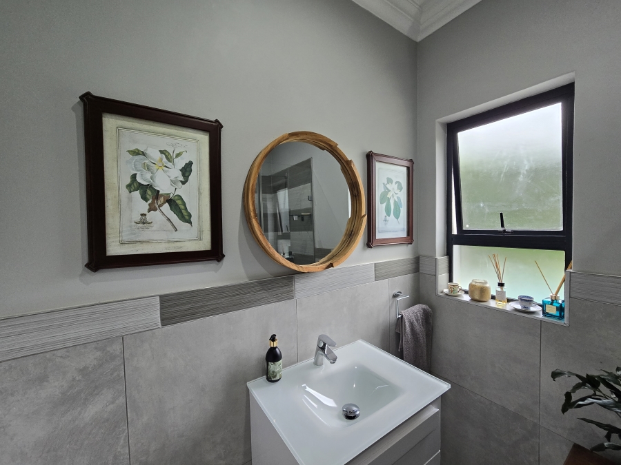 To Let 3 Bedroom Property for Rent in Salt Rock KwaZulu-Natal