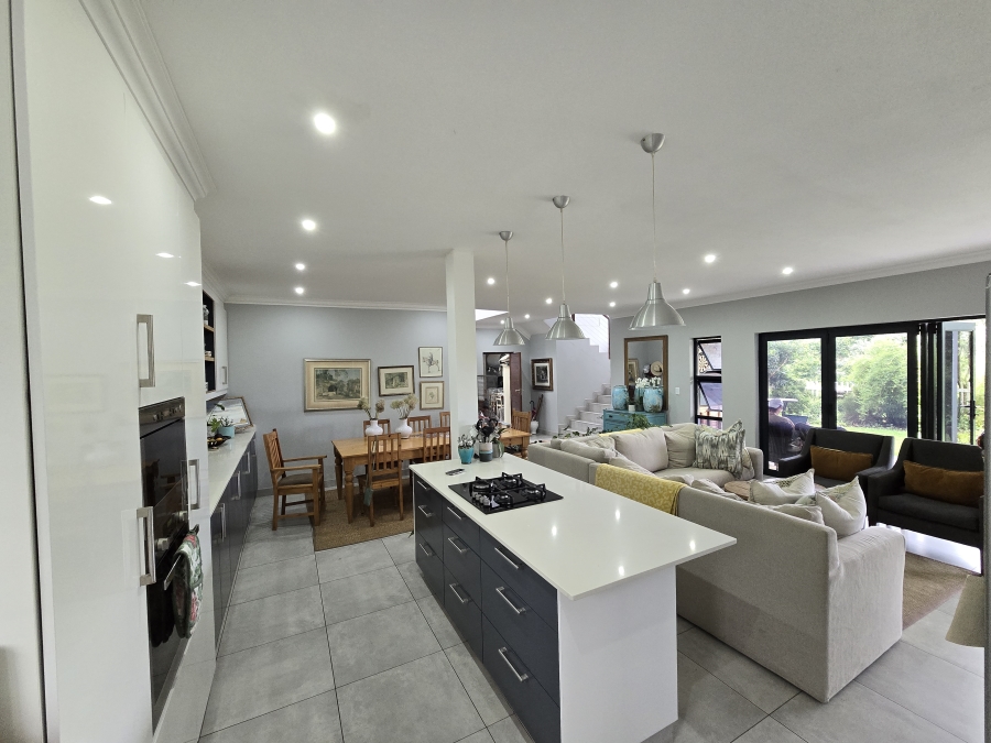 To Let 3 Bedroom Property for Rent in Salt Rock KwaZulu-Natal