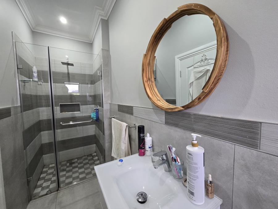 To Let 3 Bedroom Property for Rent in Salt Rock KwaZulu-Natal