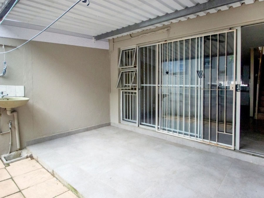 2 Bedroom Property for Sale in Bluff KwaZulu-Natal