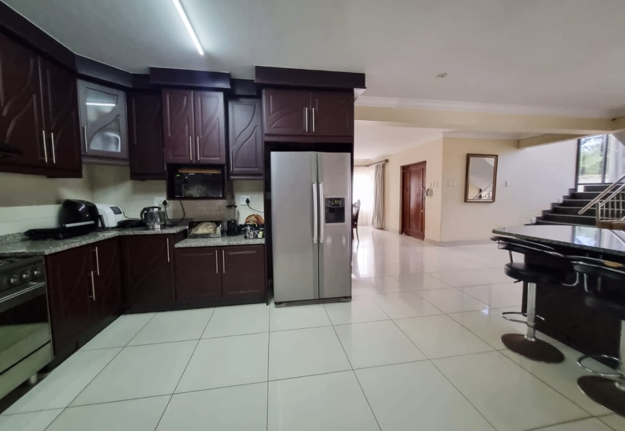 To Let 4 Bedroom Property for Rent in Sheffield Beach KwaZulu-Natal