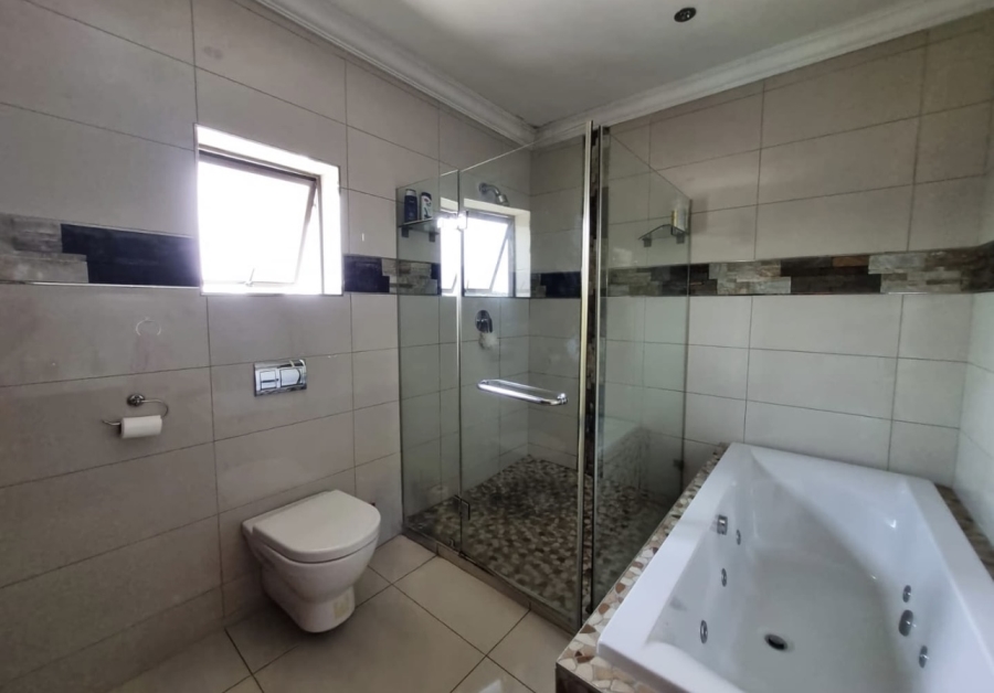 To Let 4 Bedroom Property for Rent in Sheffield Beach KwaZulu-Natal