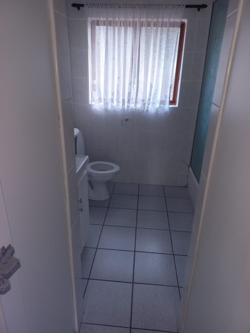 To Let 1 Bedroom Property for Rent in Palm Beach KwaZulu-Natal