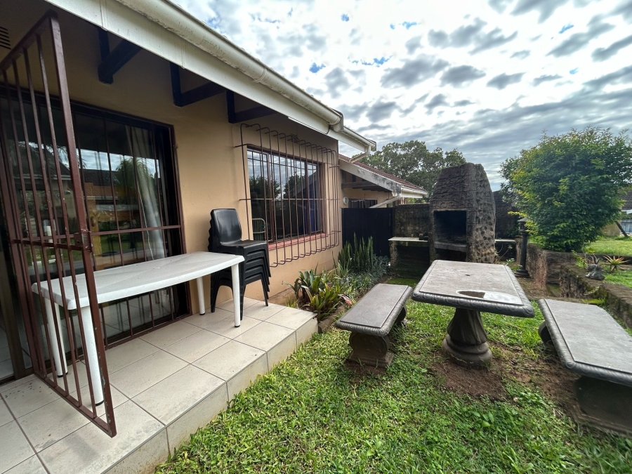 To Let 1 Bedroom Property for Rent in Palm Beach KwaZulu-Natal