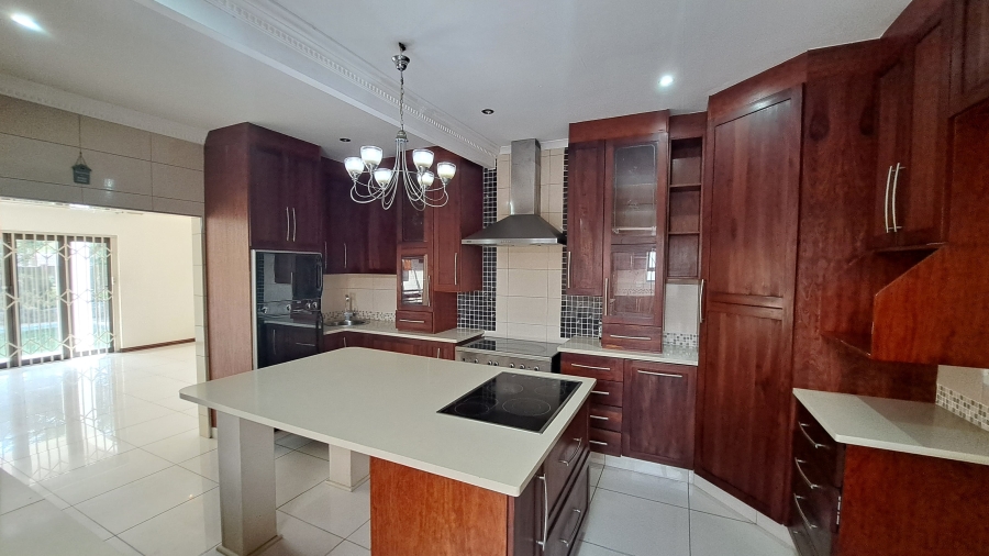 4 Bedroom Property for Sale in Meer En See KwaZulu-Natal