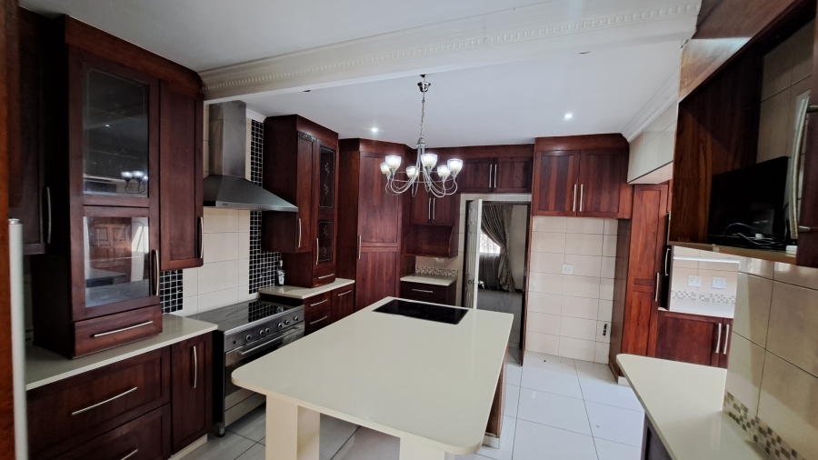 4 Bedroom Property for Sale in Meer En See KwaZulu-Natal
