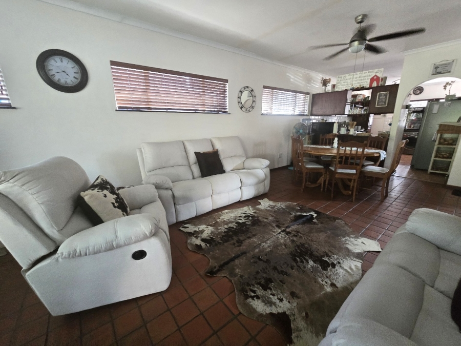 3 Bedroom Property for Sale in Meer En See KwaZulu-Natal
