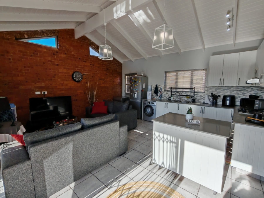8 Bedroom Property for Sale in Ocean View KwaZulu-Natal