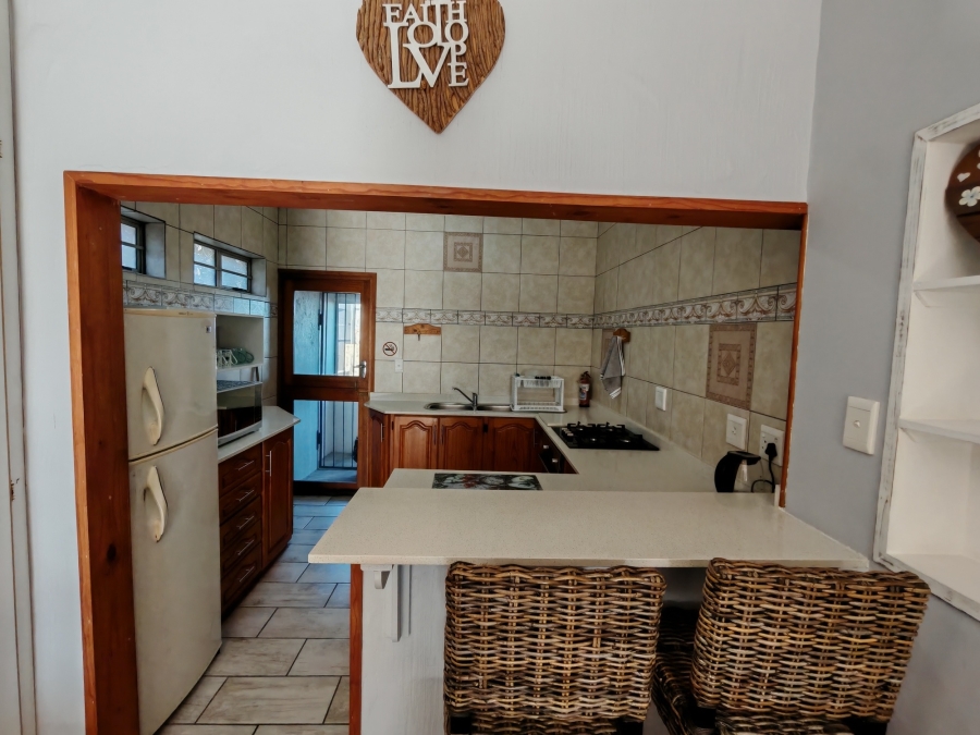 8 Bedroom Property for Sale in Ocean View KwaZulu-Natal