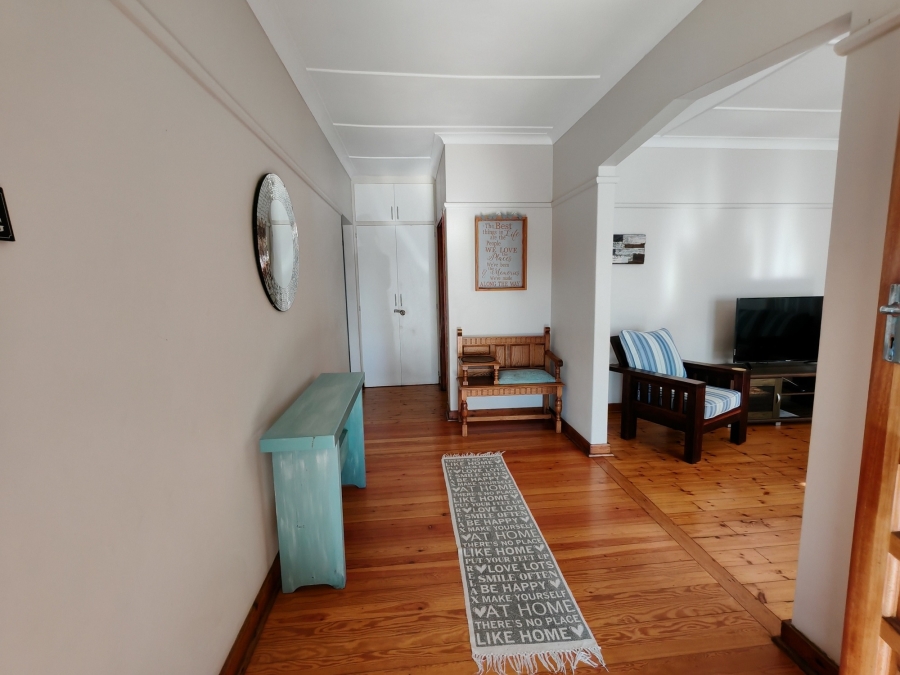8 Bedroom Property for Sale in Ocean View KwaZulu-Natal